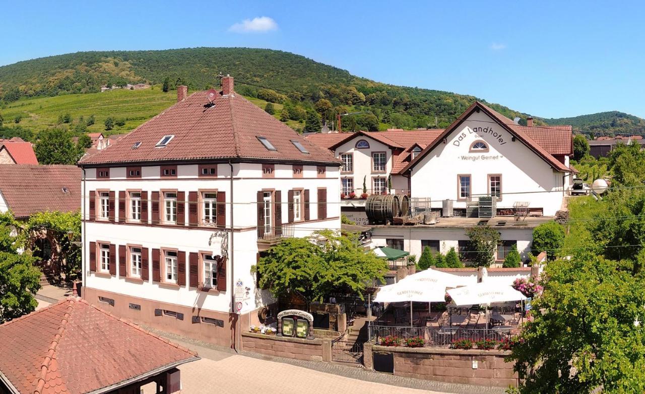Das Landhotel Weingut Gernert Sankt Martin Luaran gambar